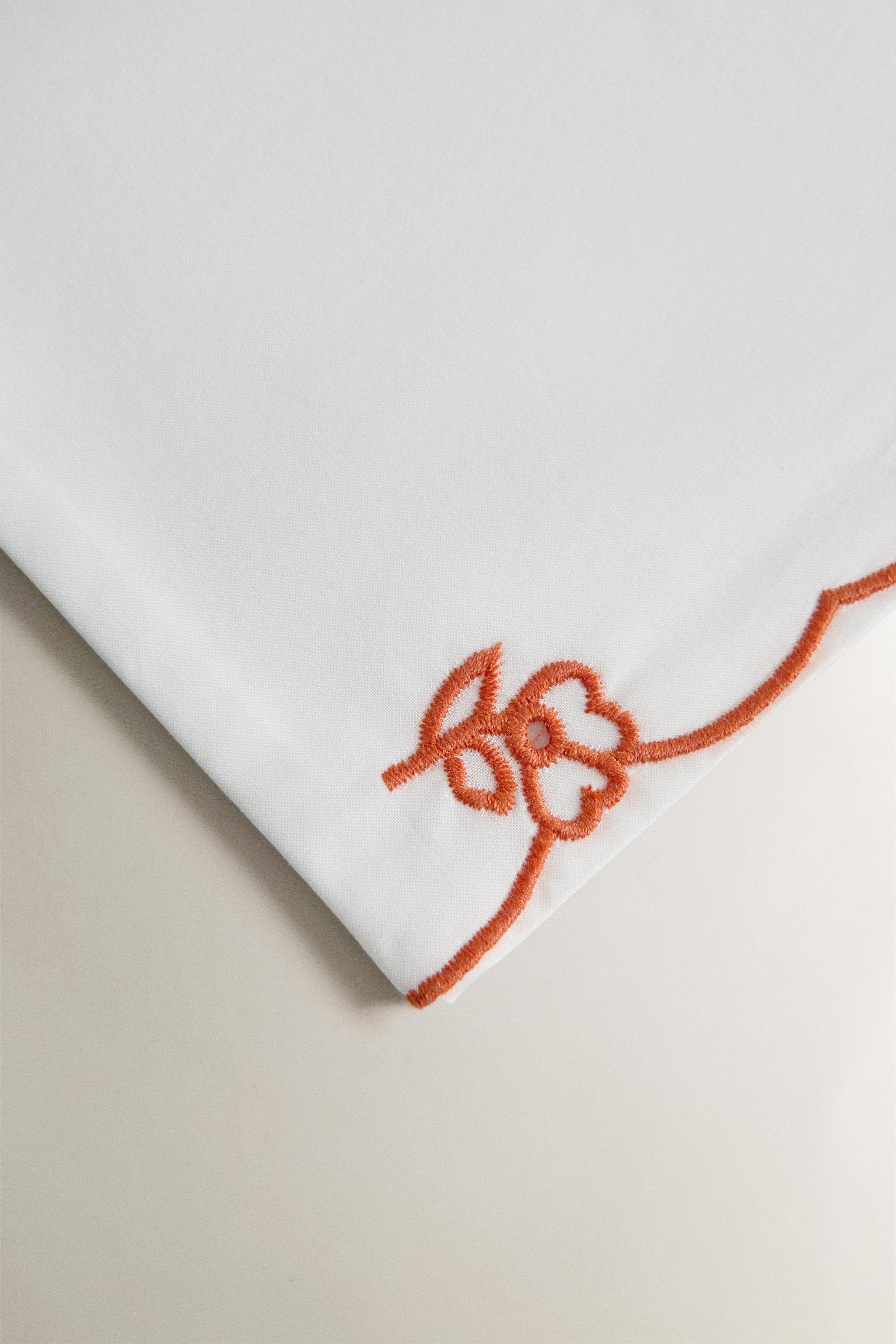 EMBROIDERED FLOWERS CRIB FLAT SHEET AND PILLOWCASE SET